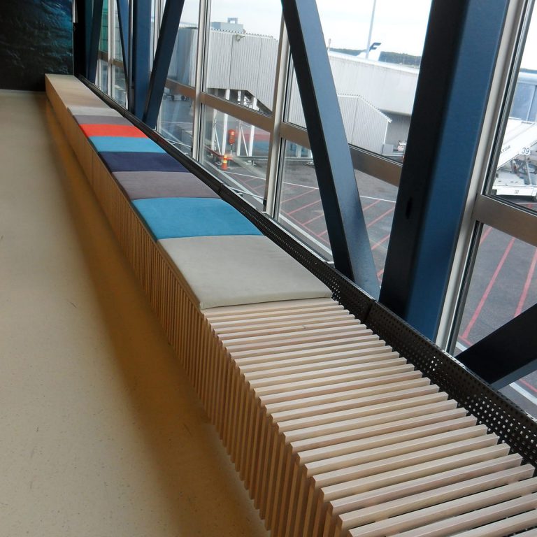 Palosuojakäsitelty patterikotelo